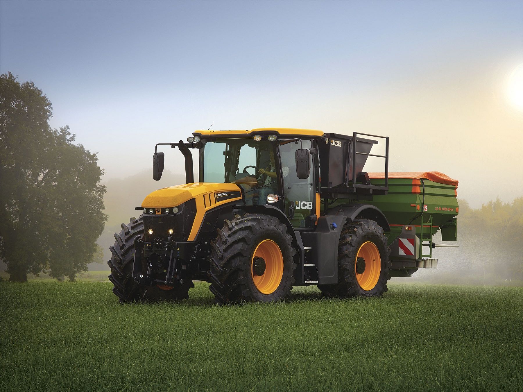 Le JCB Fastrac 4000 arrive en France