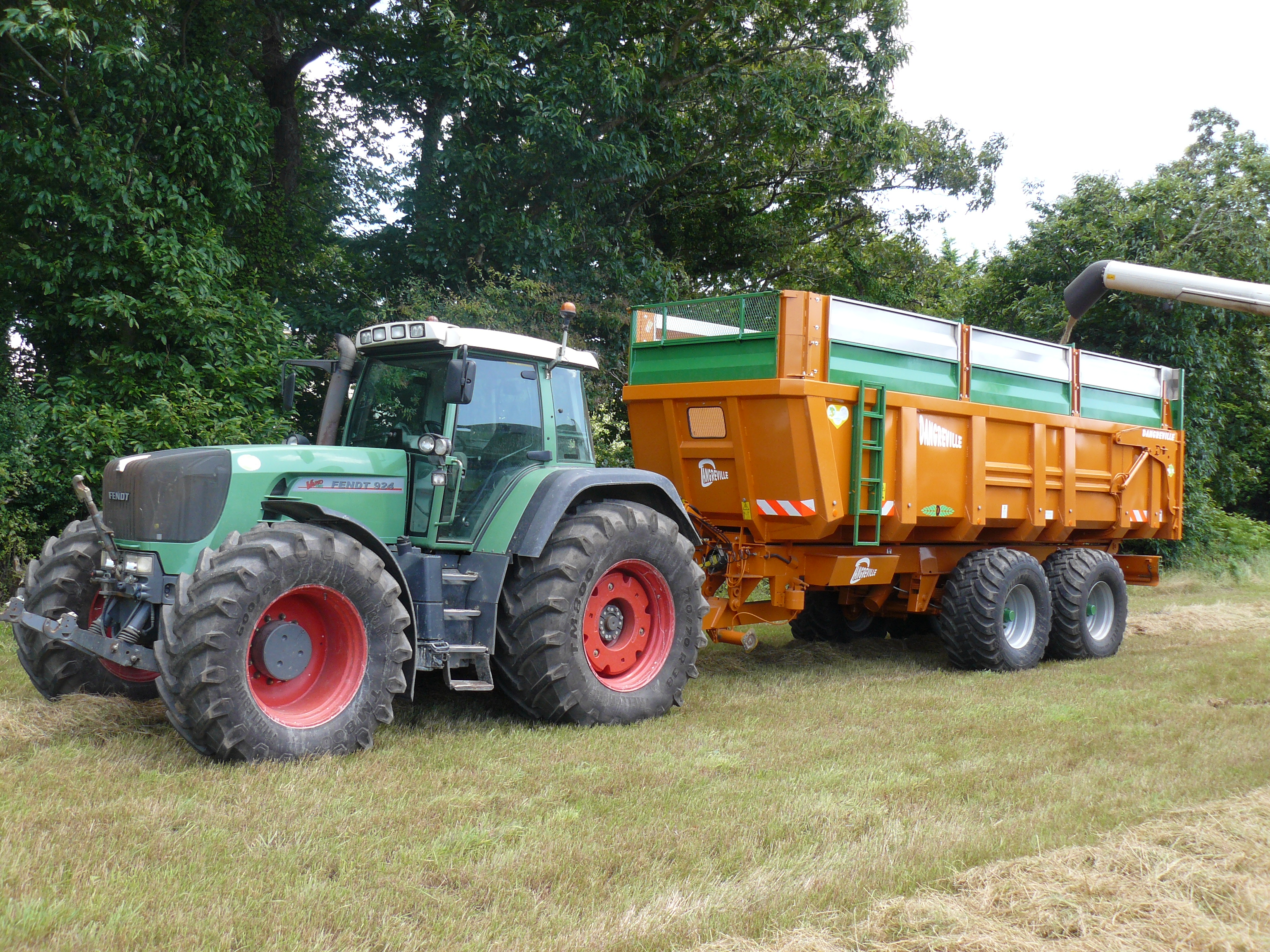 Avis BB 22 A de la marque Dangreville Remorques agricoles